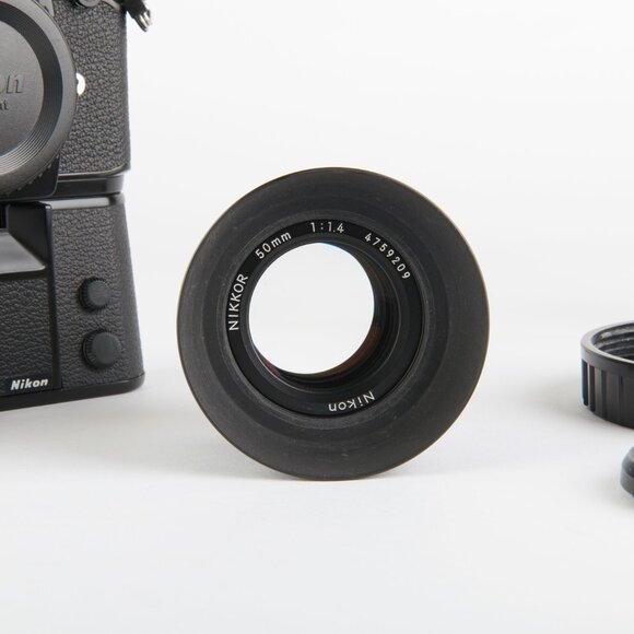 Nikon F3 HP 35mm PRO Film Camera Kit MD-4, Ai 50mm f 1.4, TC-201 NEAR MINT!!! - Picture 7 of 15